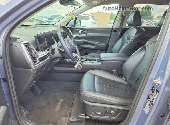 5XYRLDJC7RG268629 2024 KIA SORENTO Синий Вид салона спереди