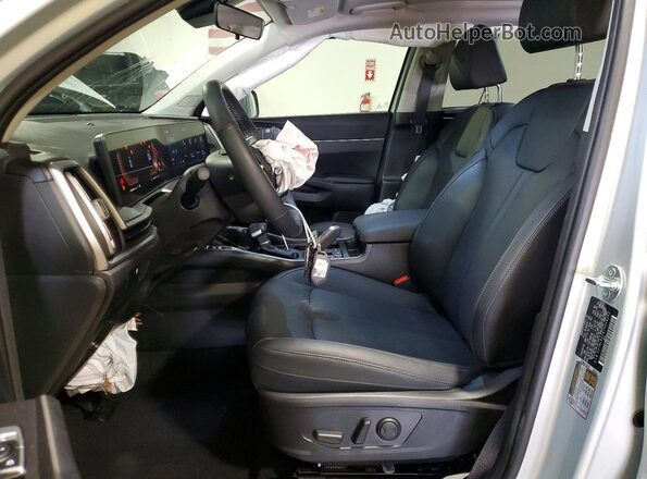5XYRLDJC8TG448242 2026 KIA SORENTO White Vista interior delantera