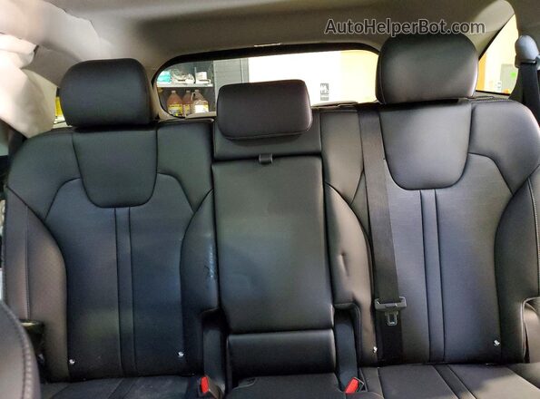 5XYRLDJC8TG448242 2026 KIA SORENTO White Vista de los asientos traseros
