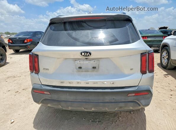 5XYRLDLC5MG004590 2021 KIA SORENTO Silver Rear view