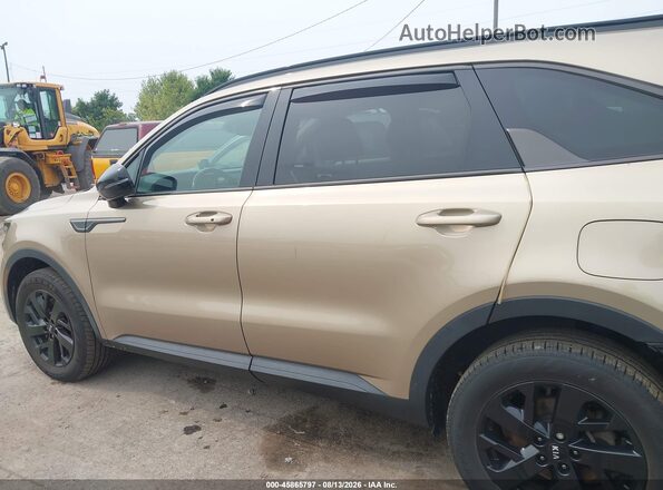 5XYRLDLC7MG002856 2021 KIA SORENTO Золотой 