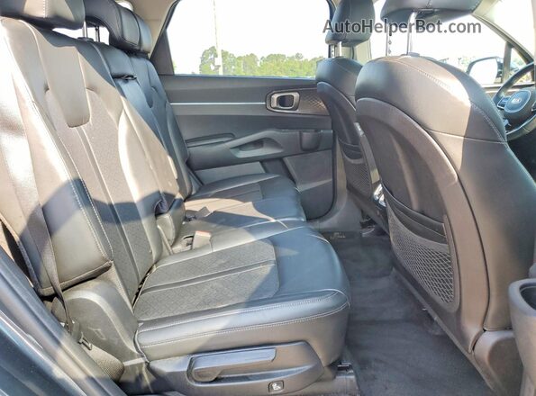 5XYRLDLC7MG059543 2021 KIA SORENTO Gray Rear interior view