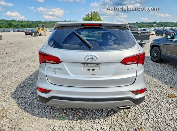 5XYZT3LB3JG558689 2018 HYUNDAI SANTA Silver Widok z tyłu