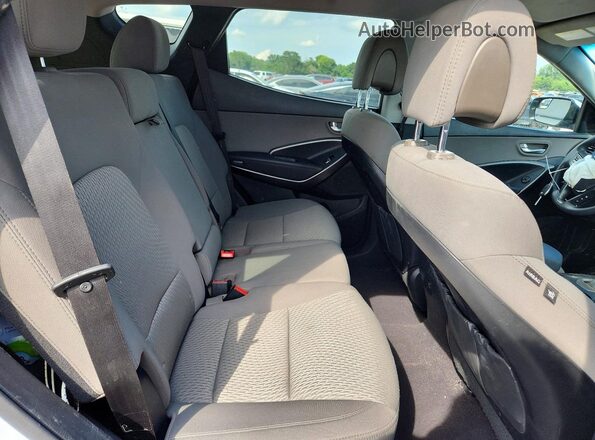 5XYZT3LB3JG558689 2018 HYUNDAI SANTA Silver Widok wnętrza z tyłu