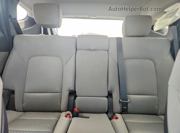 5XYZTDLB1HG393998 2017 HYUNDAI SANTA Silver Widok tylnych siedzeń
