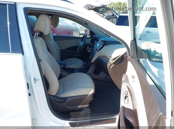 5XYZU3LB6GG334841 2016 HYUNDAI SANTA FE SPORT Белый Вид салона спереди