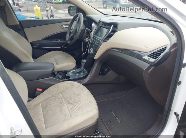 5XYZU3LB6HG421737 2017 HYUNDAI SANTA FE SPORT Белый Вид салона спереди