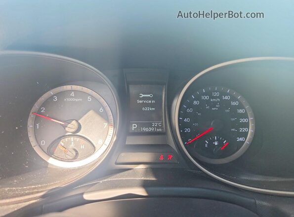 5XYZU3LB8GG378601 2016 HYUNDAI SANTA White ხელსაწყოთა პანელის ხედი