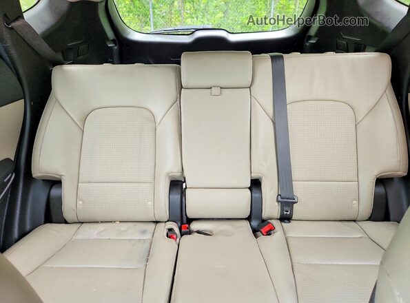 5XYZUDLA0GG322438 2016 HYUNDAI SANTA Black Հետևի նստատեղերի տեսք