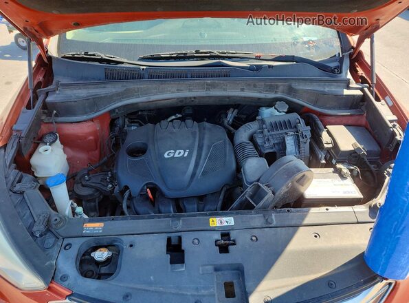 5XYZUDLB6GG372527 2016 HYUNDAI SANTA Orange Vista interior trasera