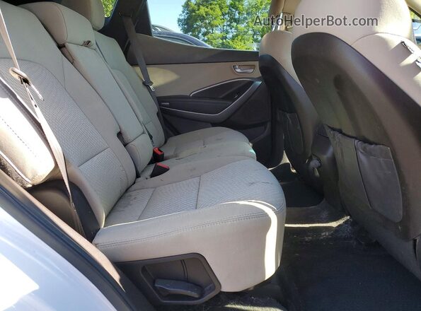 5XYZUDLB8GG370777 2016 HYUNDAI SANTA White Rear seats view