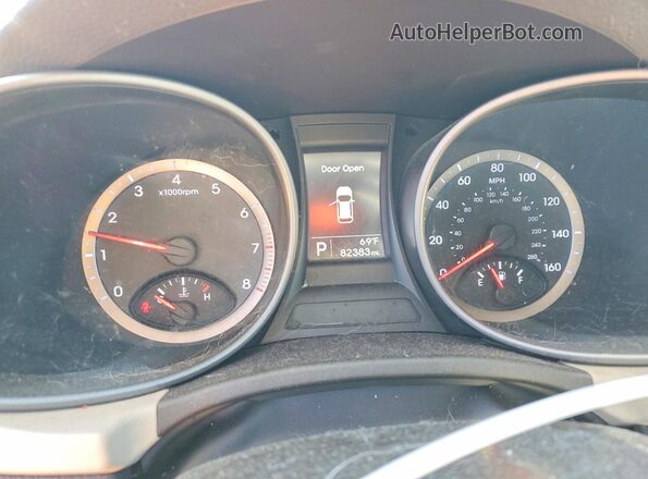 5XYZUDLB8GG370777 2016 HYUNDAI SANTA White Instrument cluster view