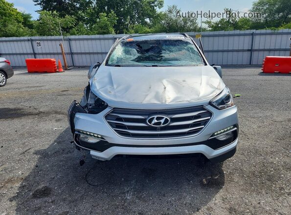 5XYZUDLB8JG529580 2018 HYUNDAI SANTA Silver Widok z przodu