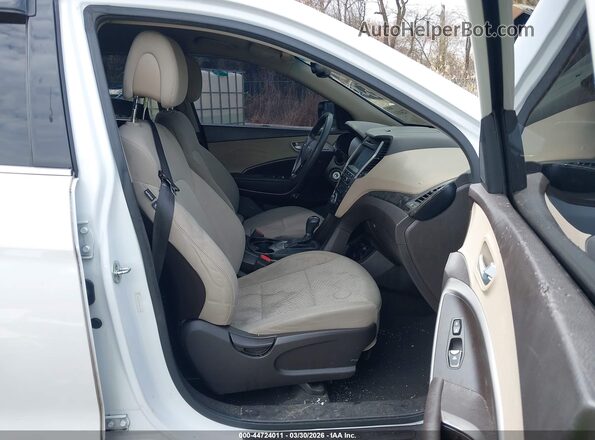 5XYZUDLB9HG430891 2017 HYUNDAI SANTA FE SPORT White Սալոնի դիմացի տեսք