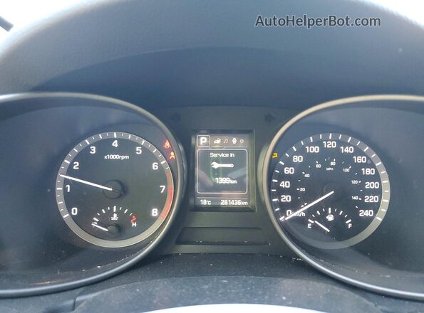 5XYZUDLB9HG478780 2017 HYUNDAI SANTA White Սարքավորումների վահանակի տեսք