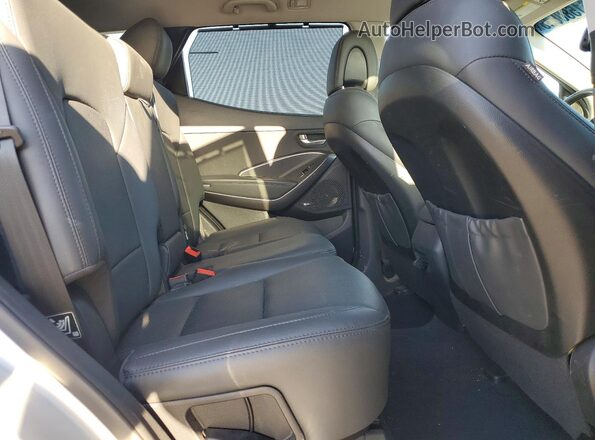 5XYZW4LA6JG527540 2018 HYUNDAI SANTA Silver Rear interior view