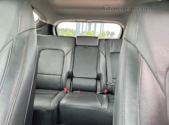 5XYZWDLA7HG478407 2017 HYUNDAI SANTA White Widok tylnych siedzeń