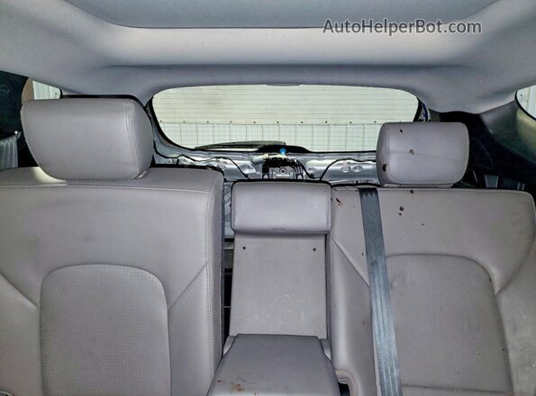 5XYZWDLA9GG363046 2016 HYUNDAI SANTA Silver Rear seats view
