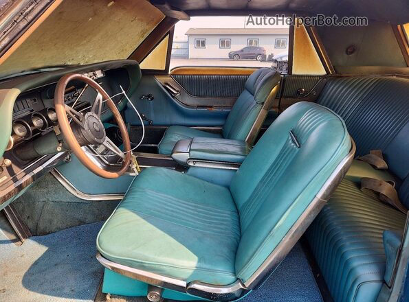 5Y83Z138829 1965 FORD THUNDERBIRD Turquoise Вид салону спереду