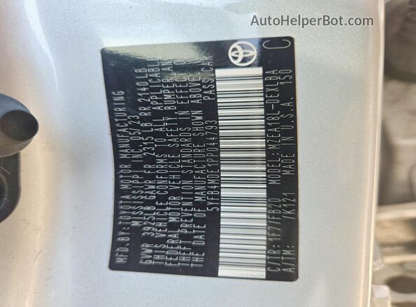 5YFB4MDE1PP044793 2023 TOYOTA COROLLA Silver ძრავის განყოფილების ხედი