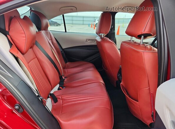 5YFB4MDE1RP128583 2024 TOYOTA COROLLA Red Vista de los asientos traseros