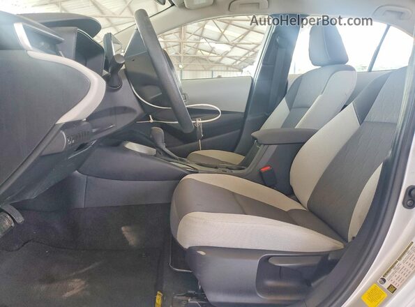 5YFB4MDE2RP158451 2024 TOYOTA COROLLA Silver Вид салону спереду