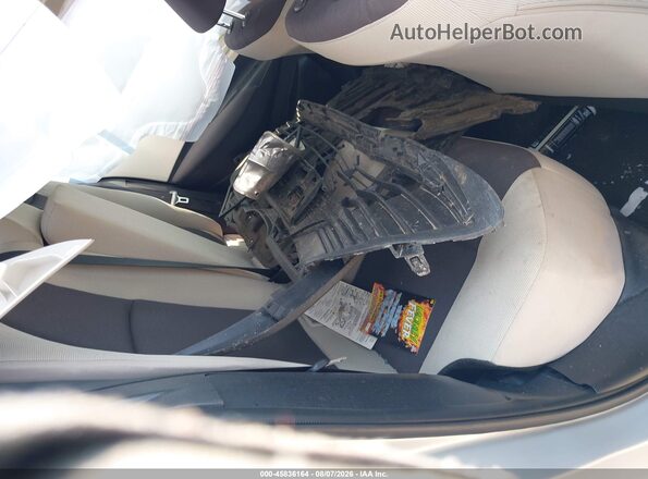 5YFB4MDE2TP379166 2026 TOYOTA COROLLA Silver Widok naklejki z numerem VIN