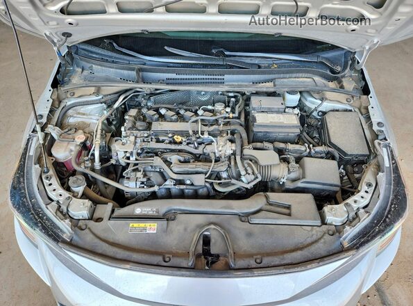 5YFB4MDE5RP197972 2024 TOYOTA COROLLA Silver Vista interior trasera