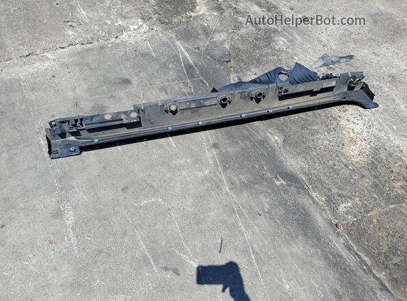 5YFB4MDE5SP229146 2025 TOYOTA COROLLA Gray Вид підкапотного простору