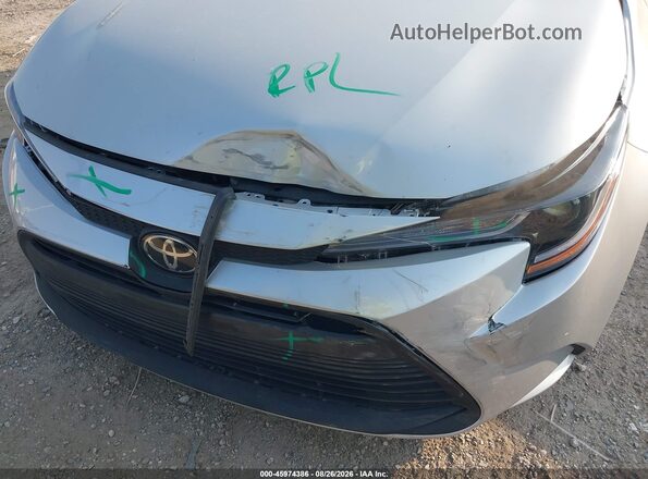 5YFB4MDE6SP295964 2025 TOYOTA COROLLA Серебряный Вид спереди