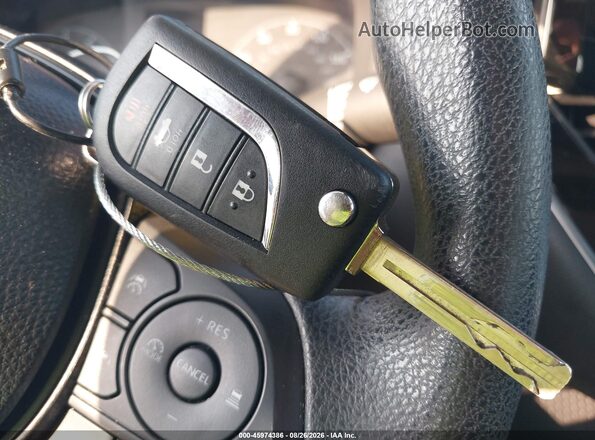 5YFB4MDE6SP295964 2025 TOYOTA COROLLA Серебряный Вид панели приборов