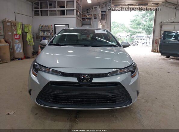5YFB4MDE6SP302072 2025 TOYOTA COROLLA Silver ხელსაწყოთა პანელის ხედი