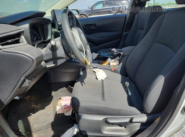 5YFB4MDE7PP032003 2023 TOYOTA COROLLA Silver Widok deski rozdzielczej