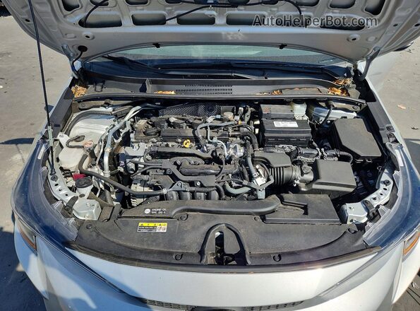 5YFB4MDE8PP048422 2023 TOYOTA COROLLA Silver Вид задньої частини салону