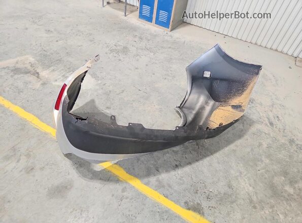 5YFB4MDE8TP427110 2026 TOYOTA COROLLA Gray Vista del compartimento del motor