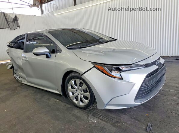 5YFB4MDE9TP415273 2026 TOYOTA COROLLA Серебряный Передняя правая четверть