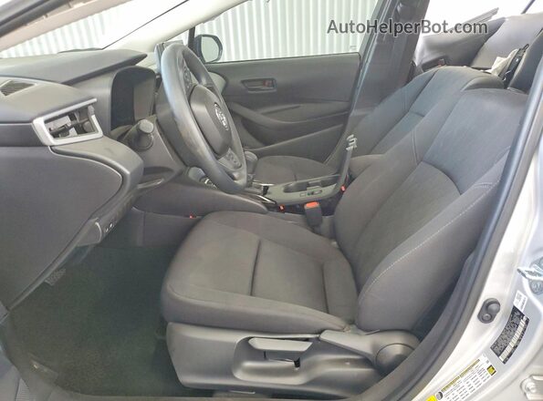 5YFB4MDE9TP415273 2026 TOYOTA COROLLA Серебряный Вид салона спереди