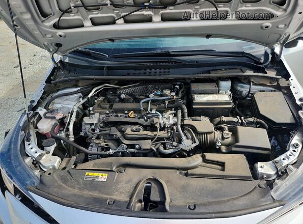 5YFB4MDEXRP216533 2024 TOYOTA COROLLA Silver Vista interior trasera