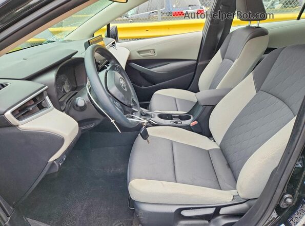 5YFB4MDEXSP233077 2025 TOYOTA COROLLA Черный Вид салона спереди
