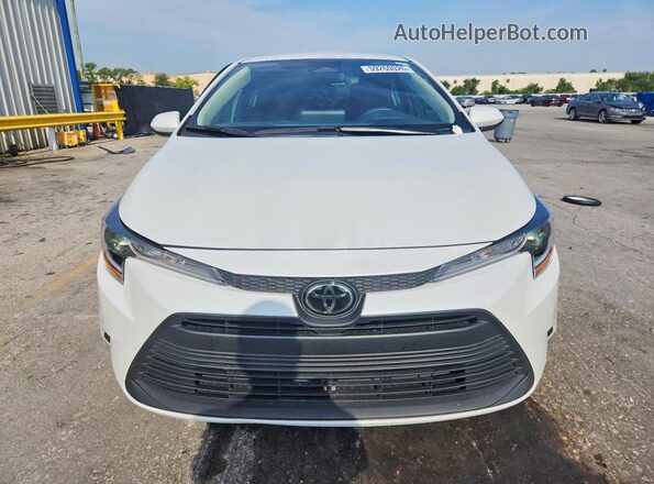 5YFB4MDEXSP261896 2025 TOYOTA COROLLA White Widok z przodu