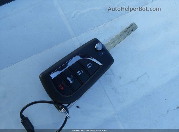 5YFB4MDEXSP284384 2025 TOYOTA COROLLA Silver Vista del salpicadero