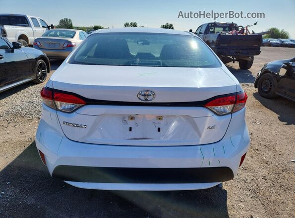 5YFBPMBE4NP333500 2022 TOYOTA COROLLA Белый Вид сзади