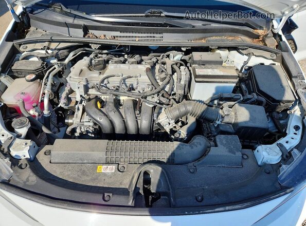 5YFBPMBE4NP333500 2022 TOYOTA COROLLA Белый Вид задней части салона
