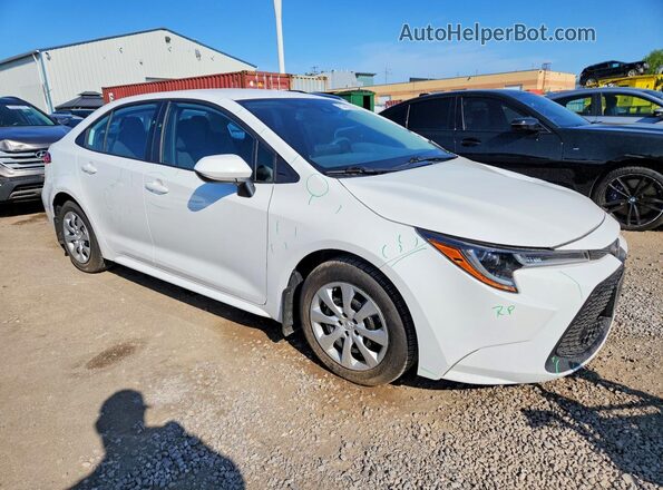 5YFBPMBE4NP333500 2022 TOYOTA COROLLA Белый Передняя правая четверть