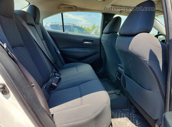 5YFBPRBE4LP016858 2020 TOYOTA COROLLA Белый Вид задних сидений