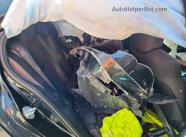5YFBPRBE7LP131163 2020 TOYOTA COROLLA Black Widok tylnych siedzeń