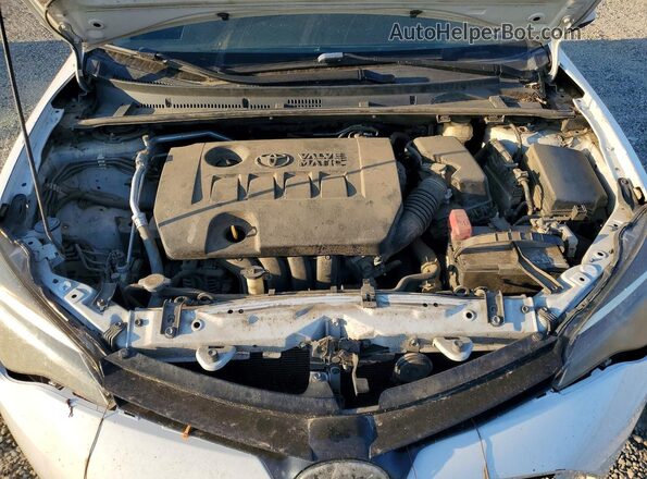 5YFBPRHE6HP592742 2017 TOYOTA COROLLA White Սալոնի հետևի տեսք