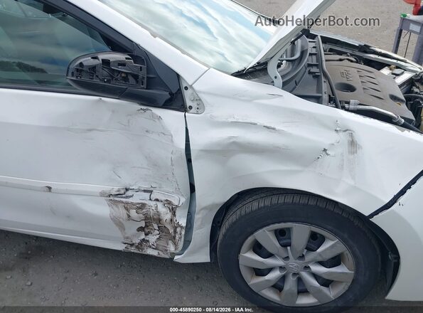 5YFBURHE0GP550333 2016 TOYOTA COROLLA White Front view
