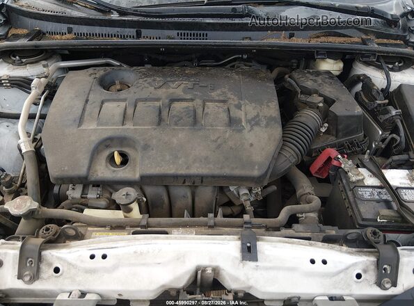 5YFBURHE1JP751875 2018 TOYOTA COROLLA Белый Вид сзади