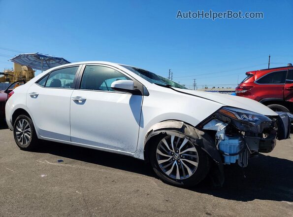 5YFBURHE1JP797206 2018 TOYOTA COROLLA White Przód prawy